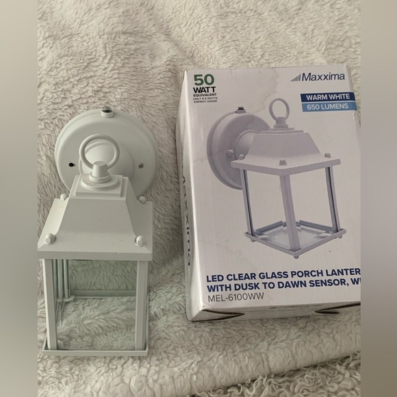 White LED Porch Lantern Dusk Dawn Sensor
New Open Box
1 Light Porch Lights - Picture 5 of 7